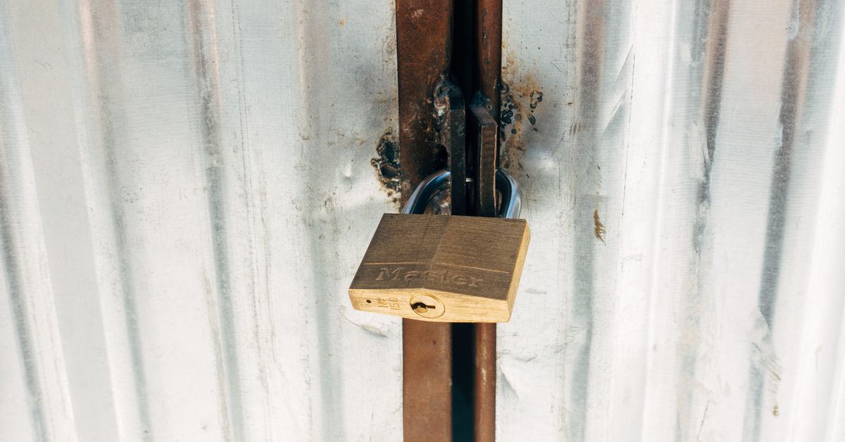 Myths and Facts About Emergency Lockout Assistance
